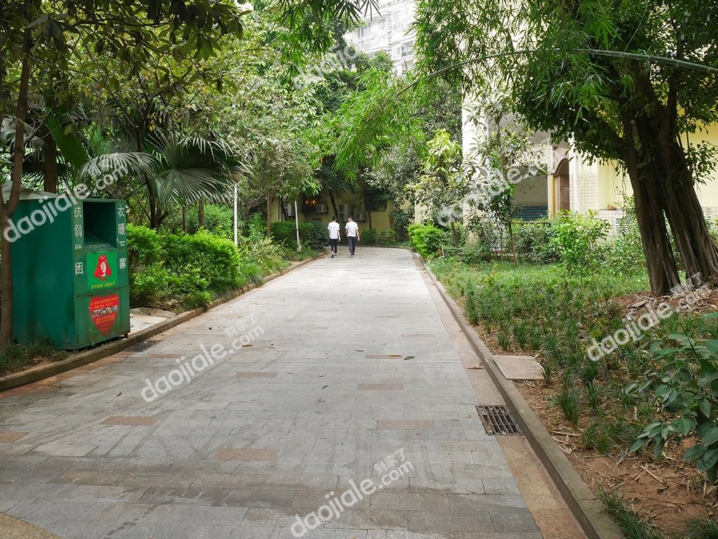 渝北区加州新牌坊香山花园B区小区实景图-8